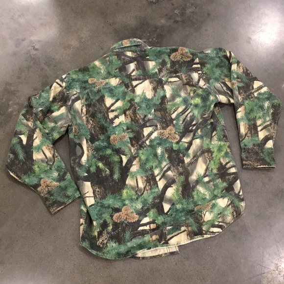 Cabela’s camo shirt - Picture 6 of 8